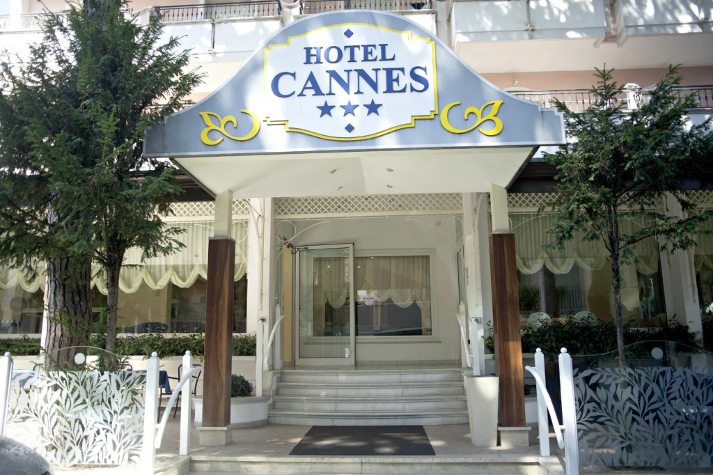 Hotel Cannes - in pieno centro