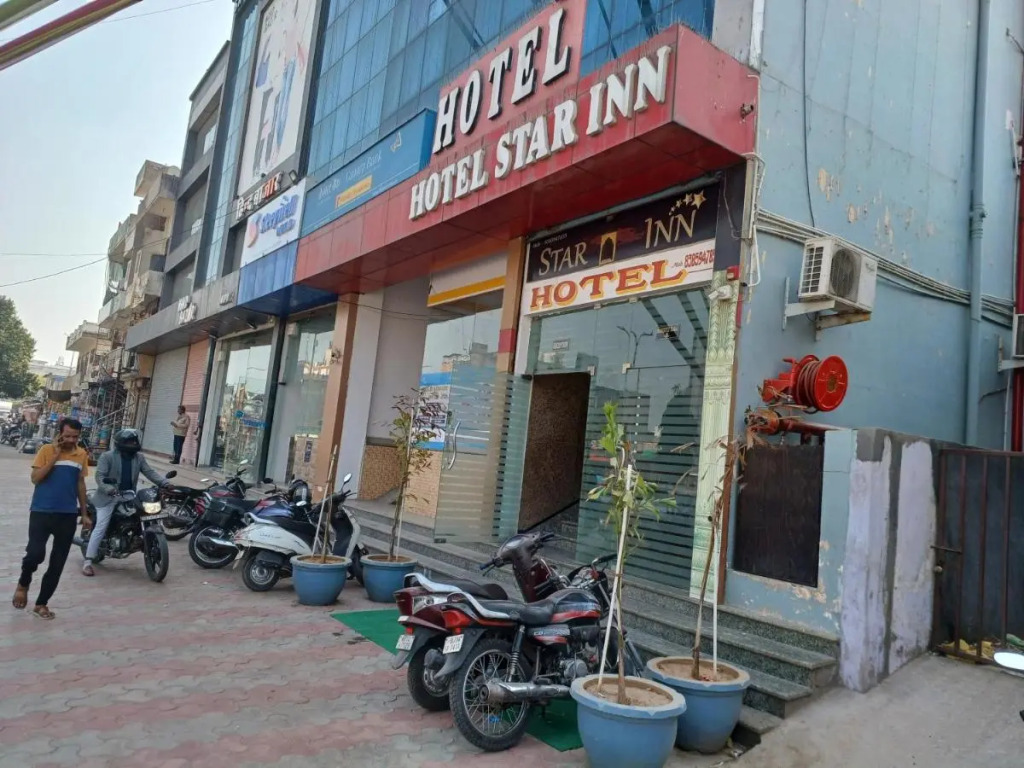 Hotel Star Inn