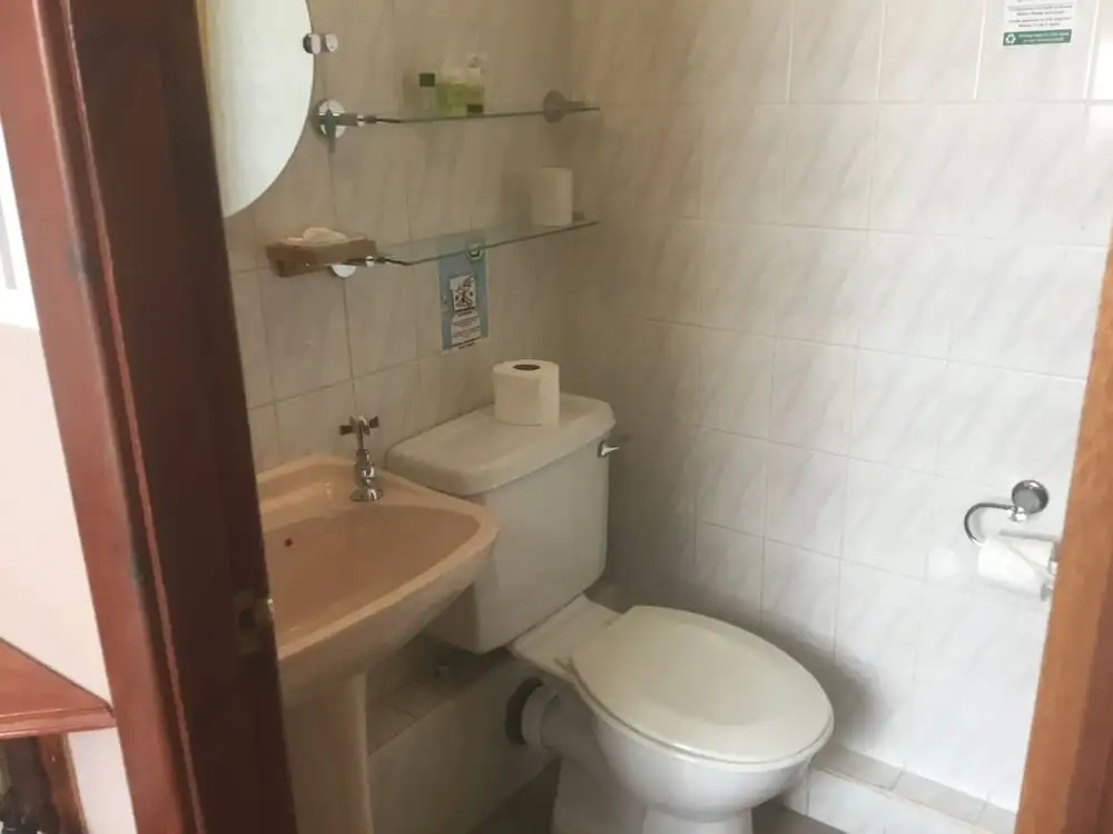 Kirkstall Guest House