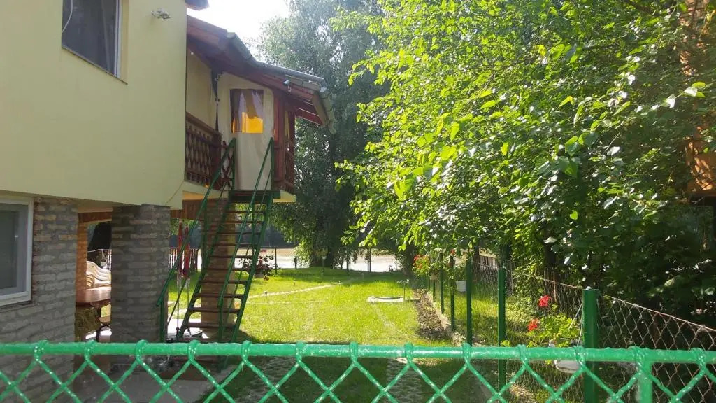Tiszavirág Vendégház