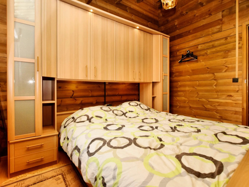 Cosy chalet in Barvaux with fenced garden