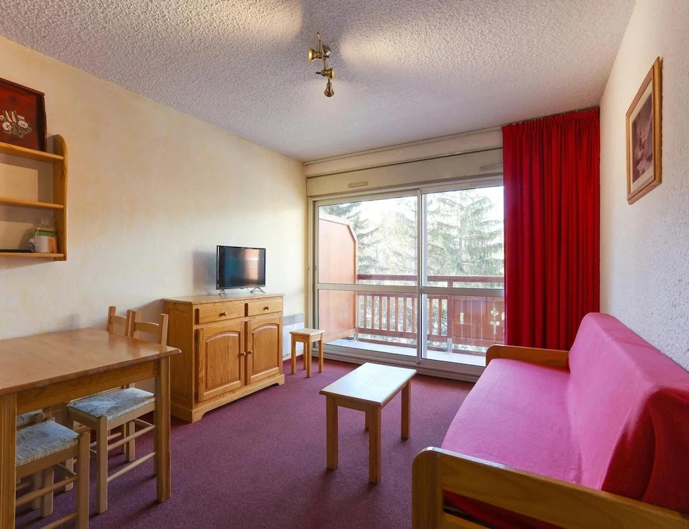 Studio in Les Deux Alpes With Balcony
