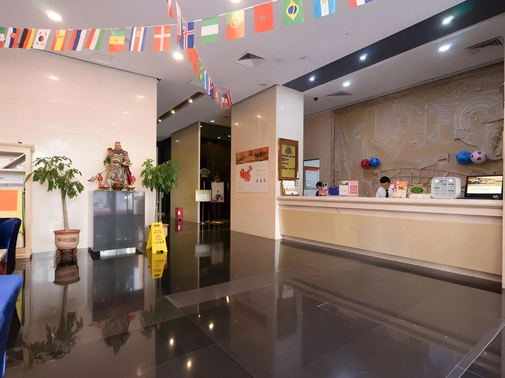 Vienna Hotel (Luofu Mountain Scenic Area High-Speed Rail Station Branch)