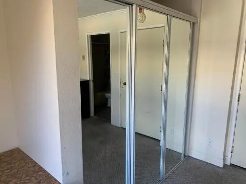 Large Hotel Suite with walk in closet- C18