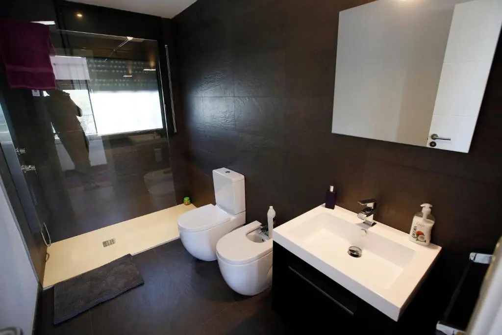 Vila Burriac ,Sunny, Spacious , Private Pool
