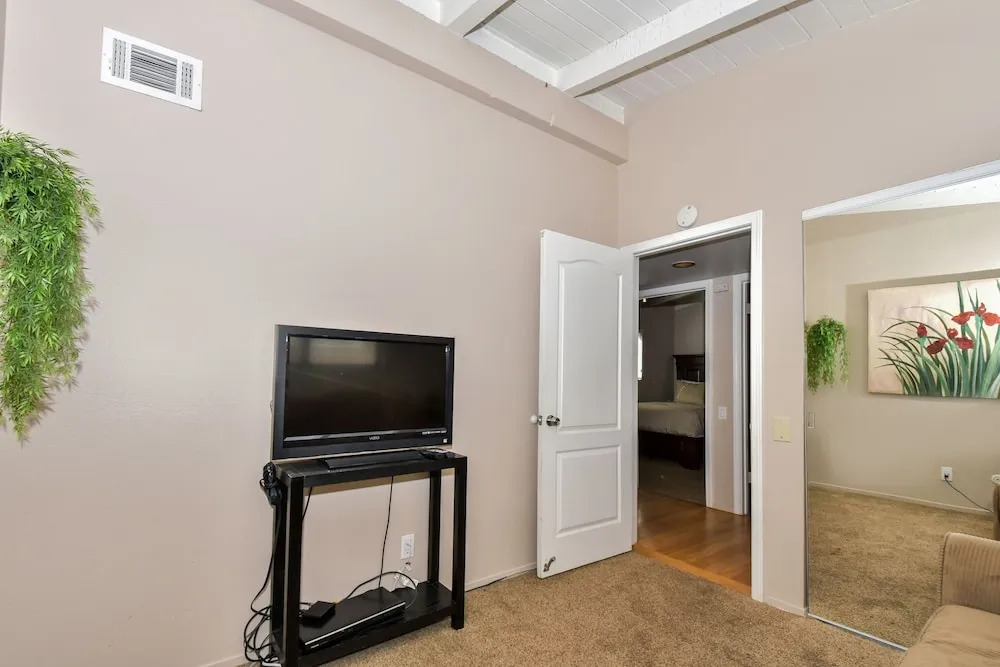 303 5 35th St 68220 by RedAwning