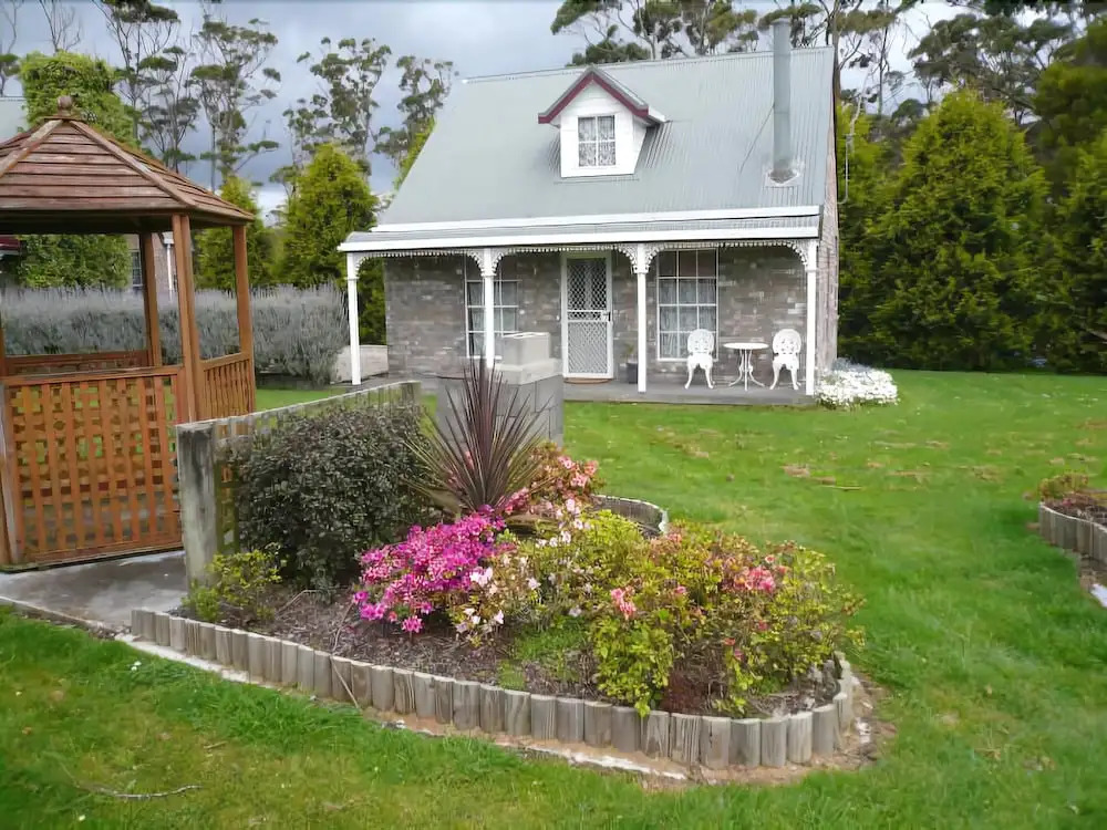 Rosebank Cottage Collection