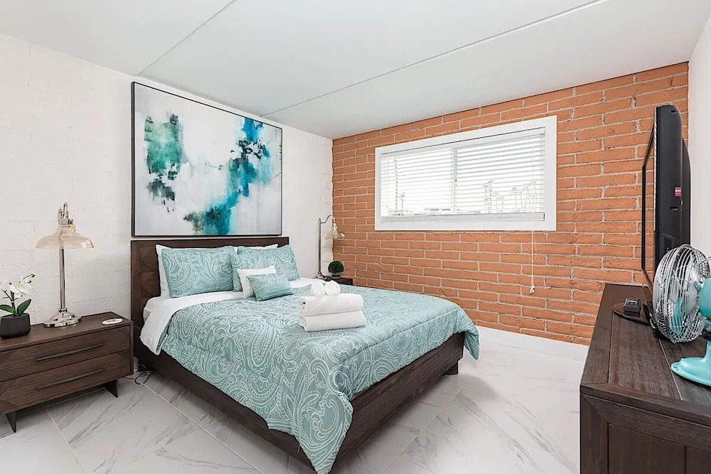 Northland Glam 3BR by Casago