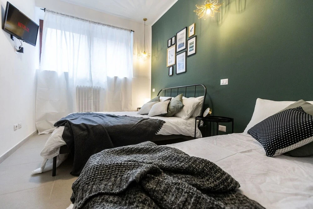 Home Hotel - Paruta 65
