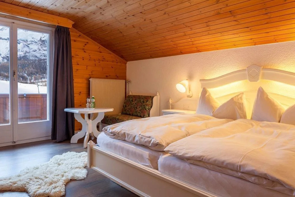 Hotel THE LARIX ski-in ski-out