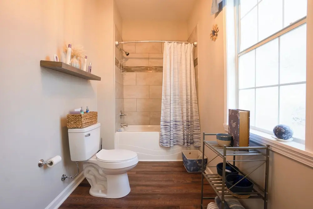 Charming Huntsville Home w/ Deck!