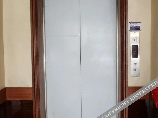 Yibai Business Hotel(杭州宜佰商务酒店)