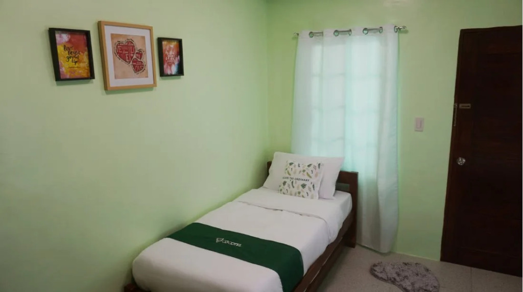 Good Hearts Inn by the Sea by Cocotel