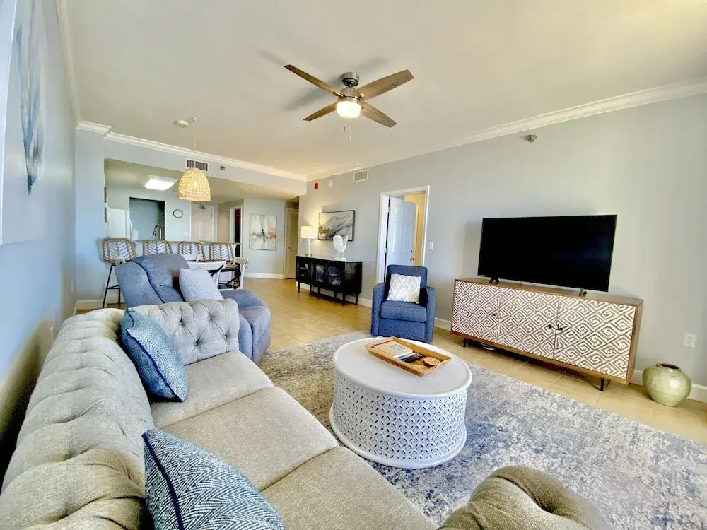 The Beach Club 806C