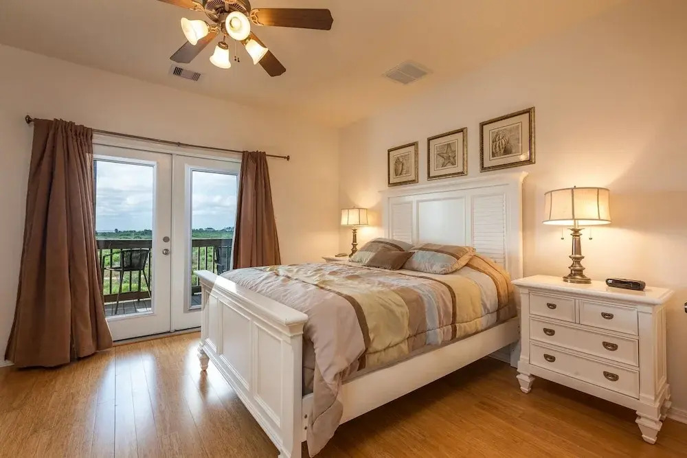 Sandy Hook by Ryson Vacation Rentals