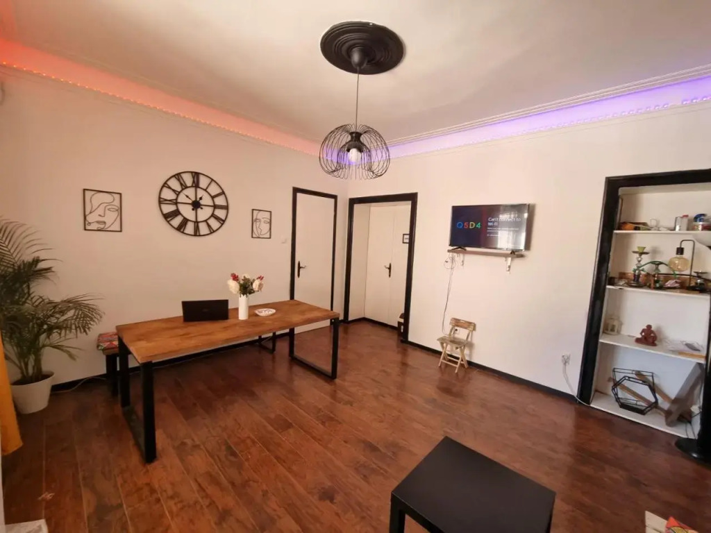 Downtown Belgrade Hostel and Apartments