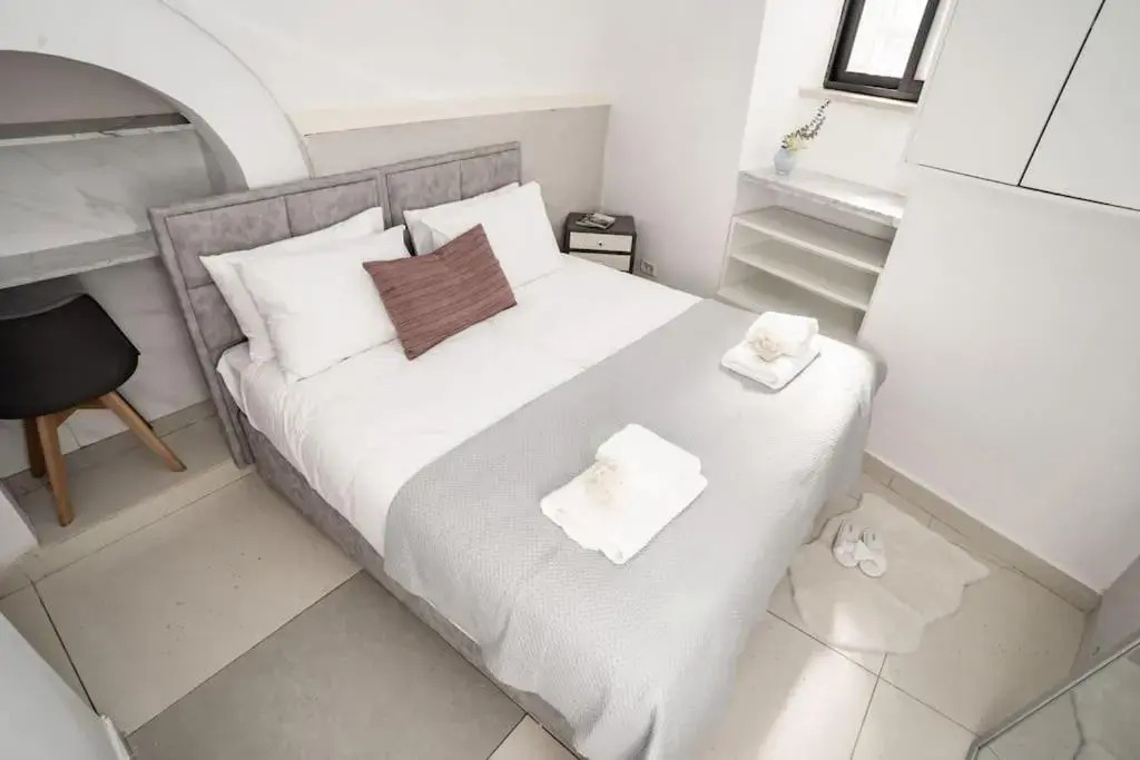 Lovely 2 bedroom unit Shivtey Israel Jerusalem