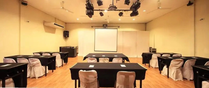 Microtel by Wyndham Cabanatuan