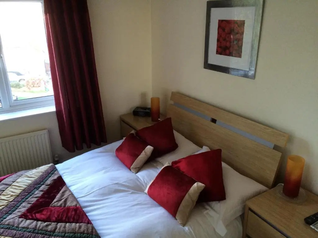 Ab Fab Rooms