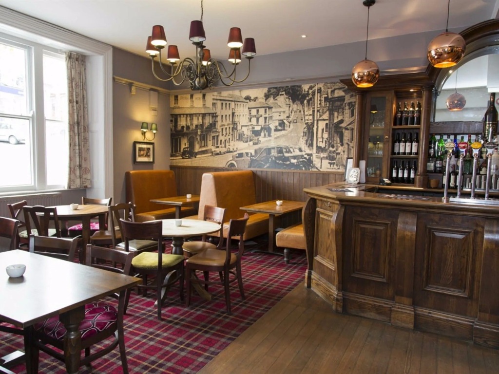 George Hotel & Granary