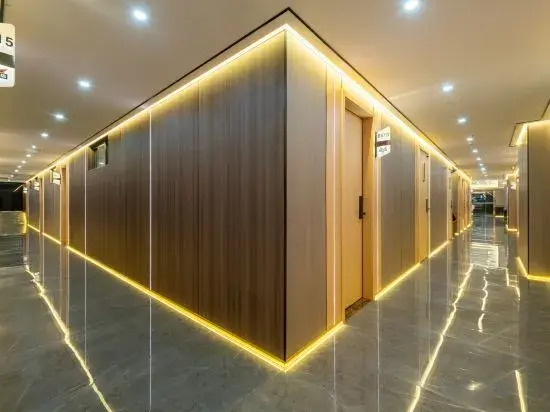 Jiangfeng E-sports Hotel