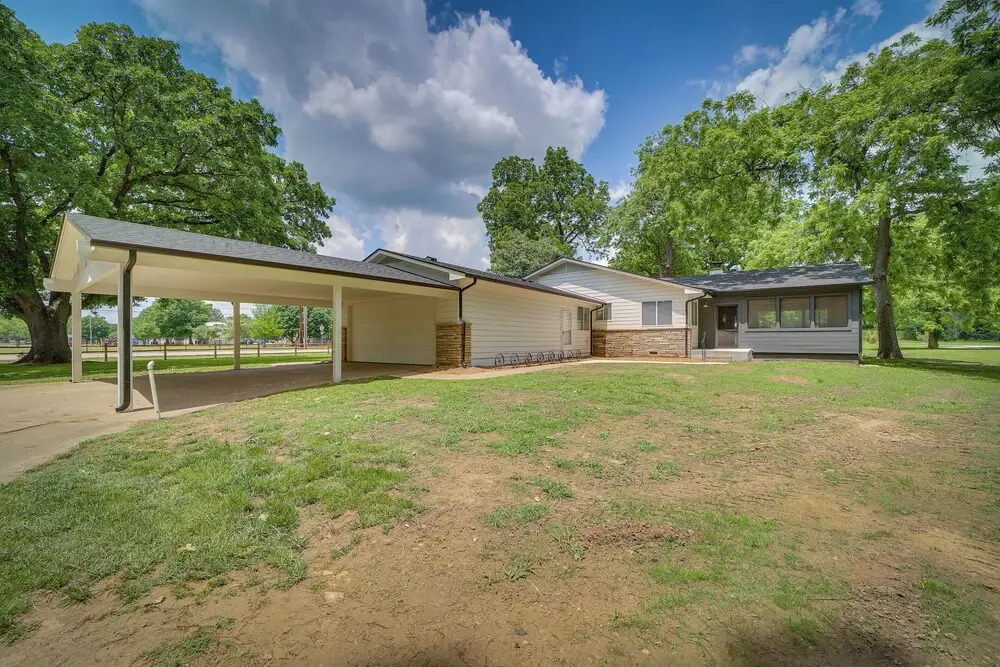 Well-appointed Tulsa Home w/ Fire Pit & Patio!