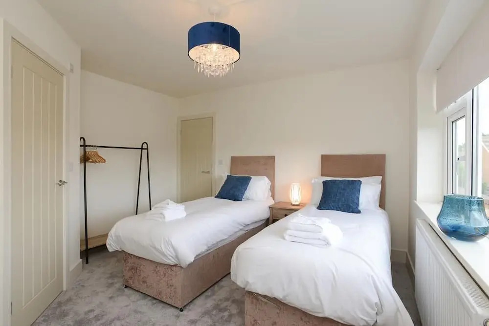 Wollaton House - Fabulous 5 bed house Nottingham