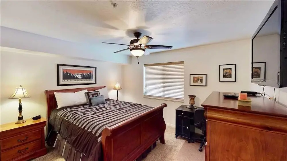 Red Cliff Condos 1H by RedAwning