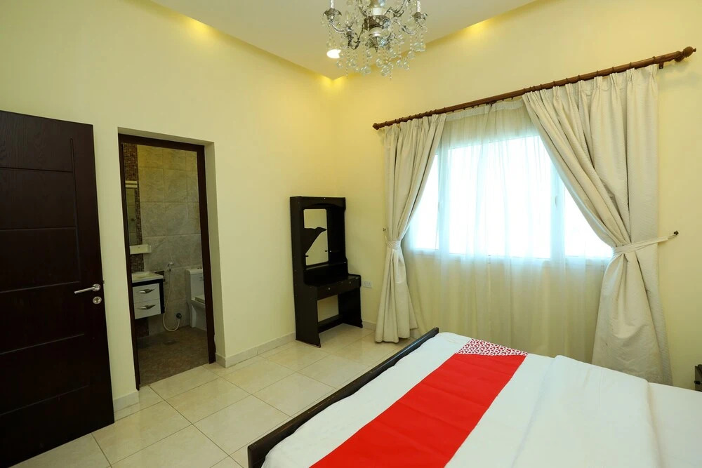 Grand Plaza Apartments by OYO Rooms