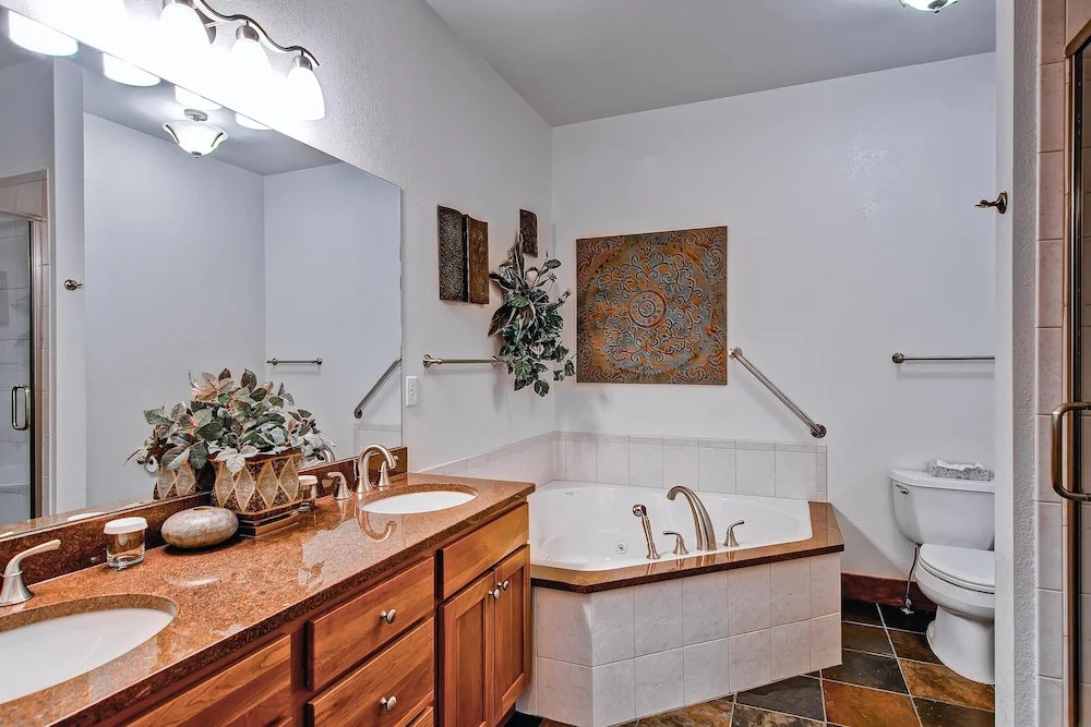 Black Canyon Inn Unit F3