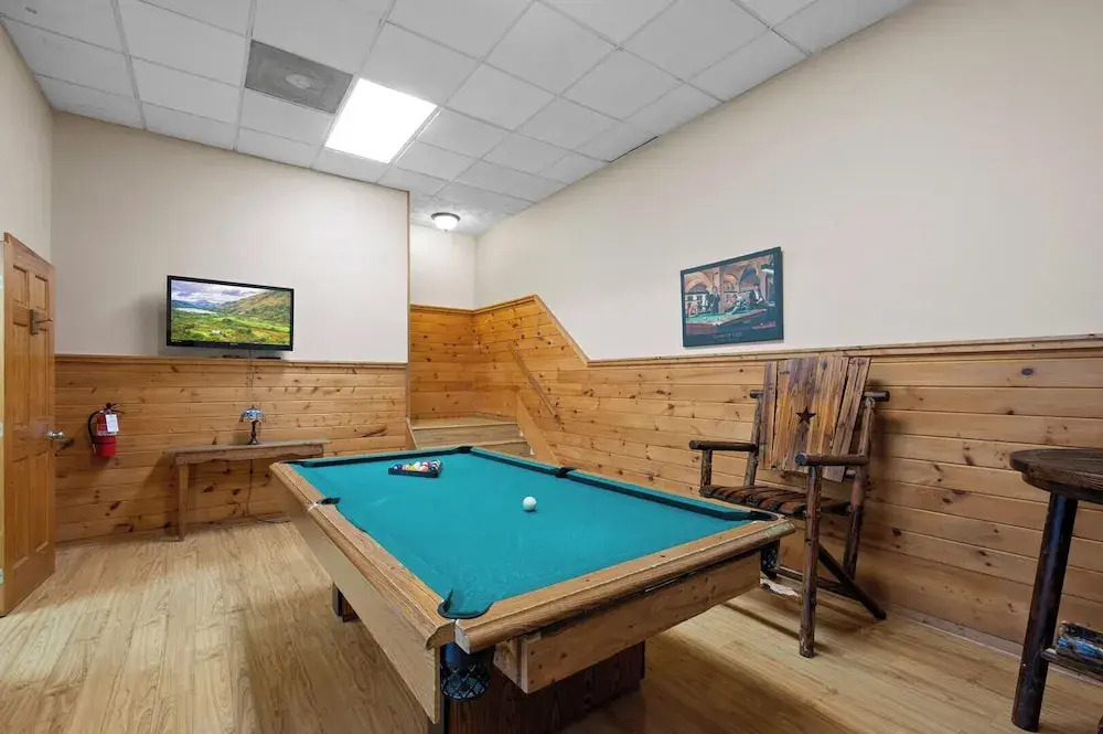 Country Pines Lodge