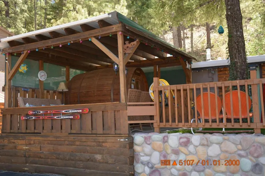 Sitzmark Chalet Inn