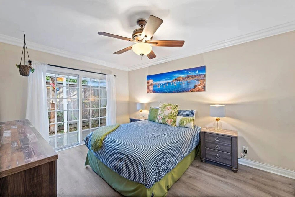 Costa Mesa Bungalows by ELVR