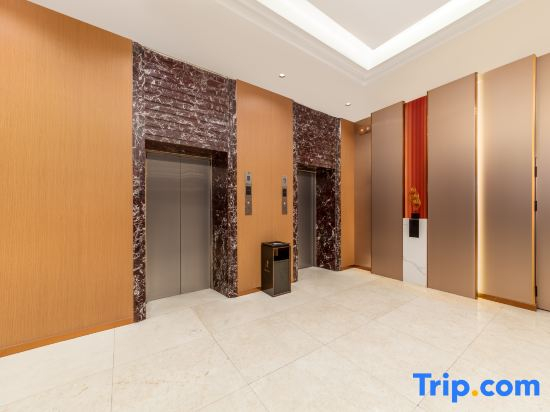 LAN Tai Hotel (Aksu Taibai Shopping Center Branch)