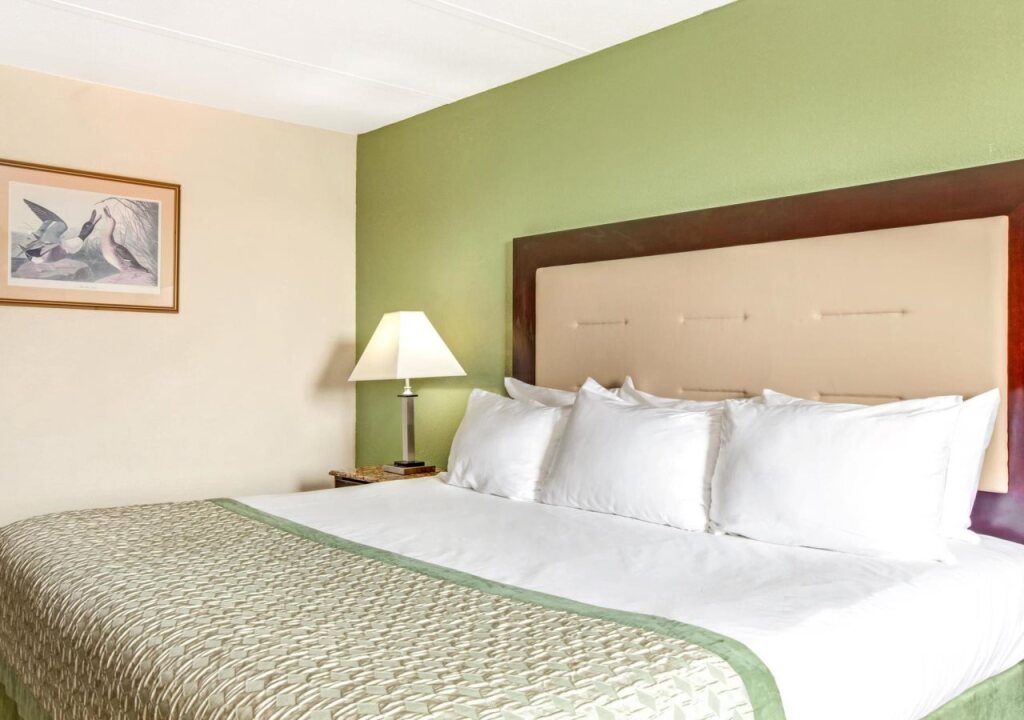 Town Inn