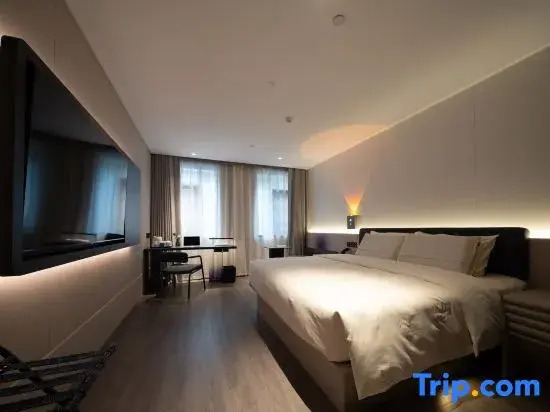 Xiamen Zhongshan Road Pedestrian Street Bashi Residence Hotel