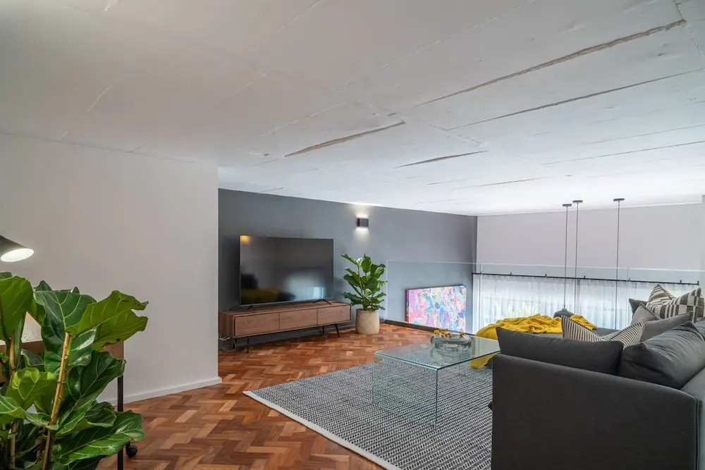 Two Bed Designer Luxury Central De Waterkant