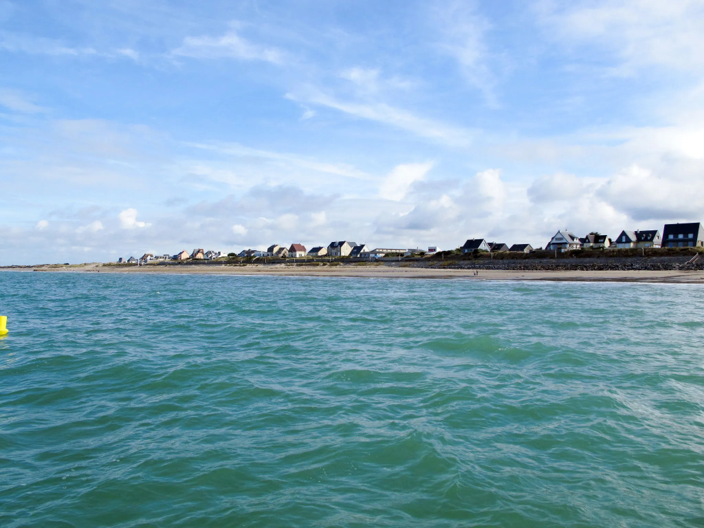 Pirou Beach (PIP402)