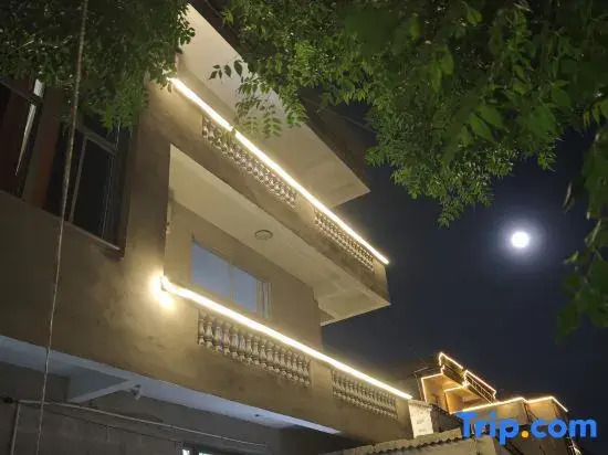Hejia Xiaoyuan Chinese Inn