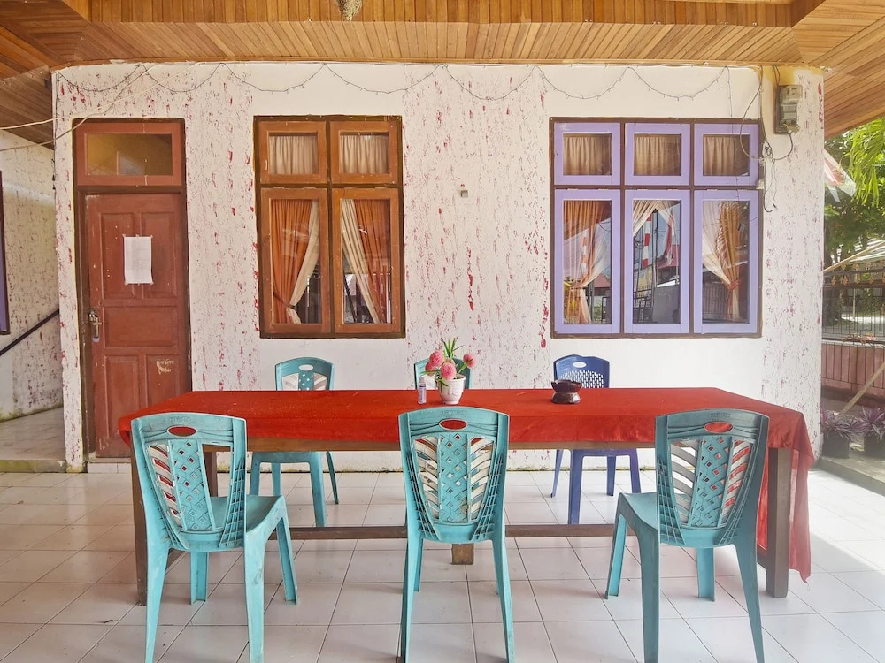 Hotel O Pulisan Ekowisata Homestay Near Wisata Pantai Desa Pulisan