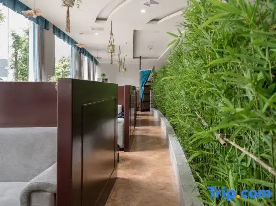 Yijia Xinyue Hotel