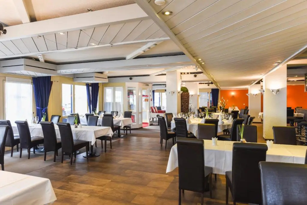 City Hotel
