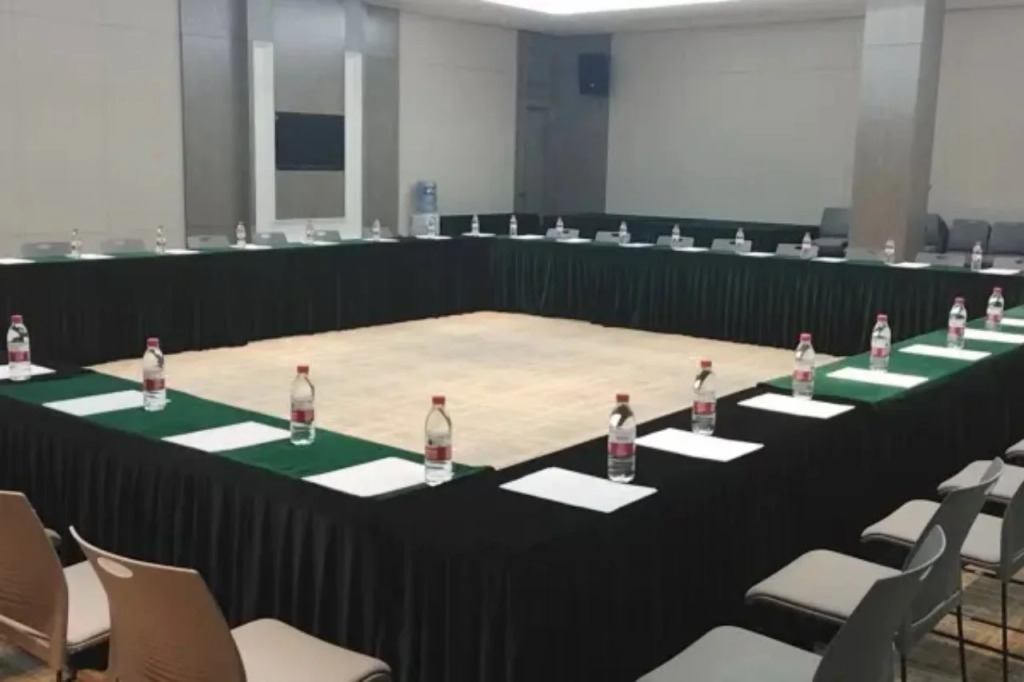 Vienna International Hotel (Dongguan Zhangmutou Government Square)