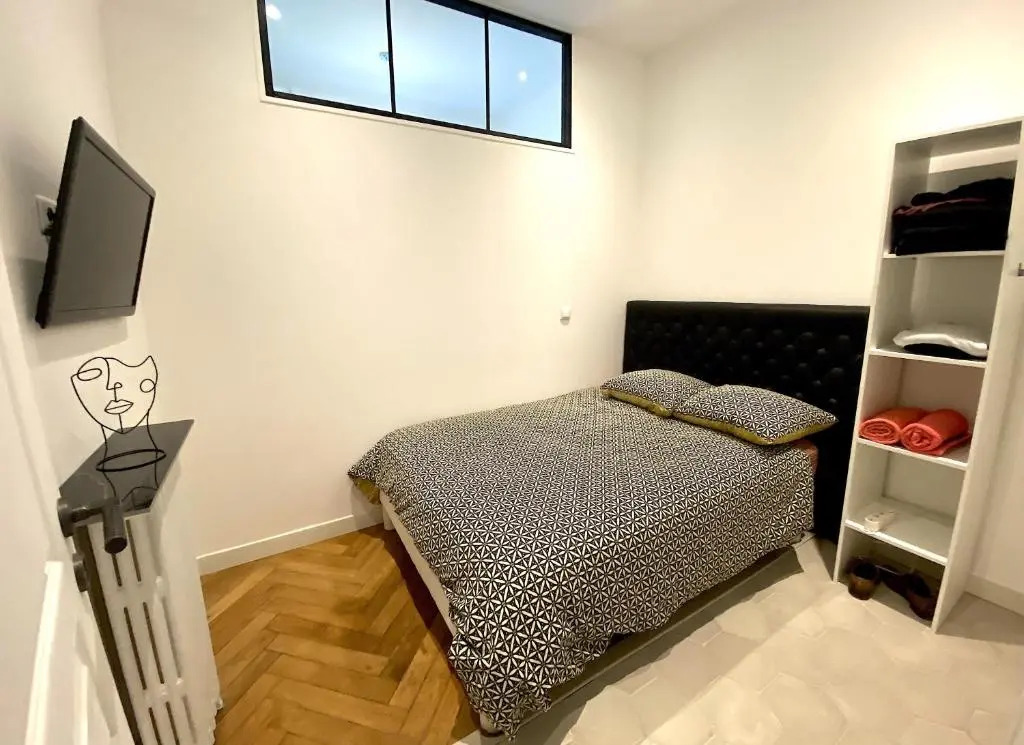 2 Bedroom Apartment - Hyper Center - Kitchen - Tramway - Balcony - Air Conditioner - Wifi