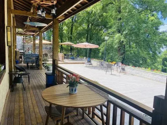 Hangzhou Panyuan Yunman red maple homestay