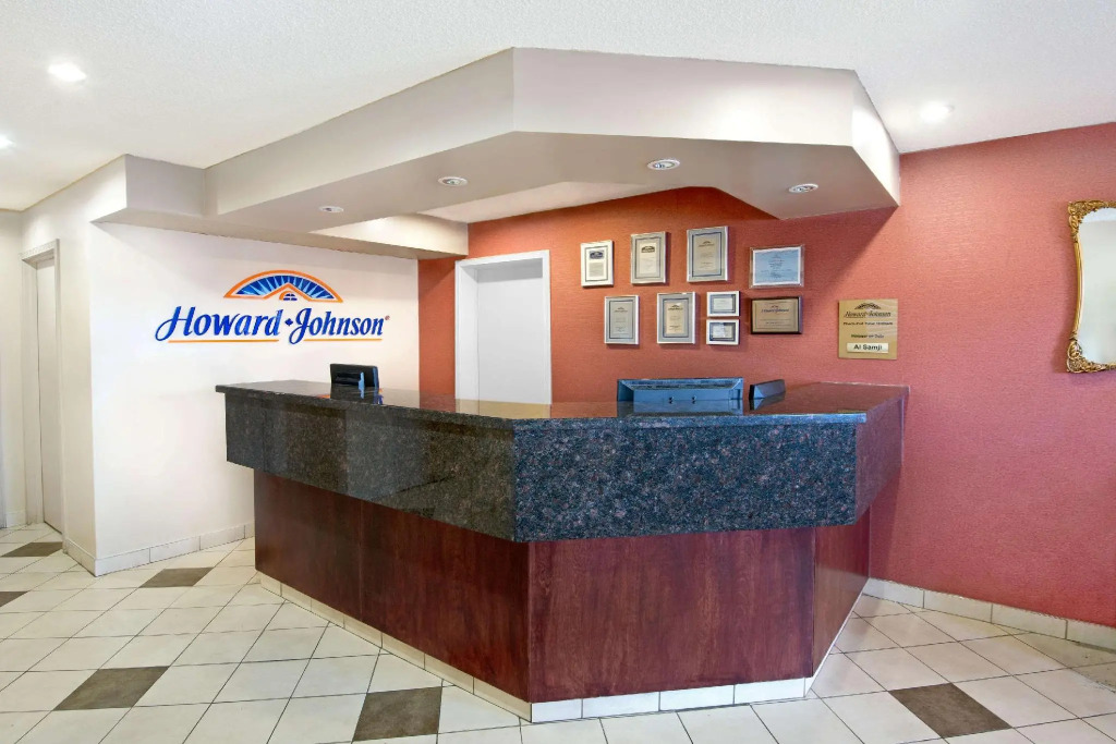 Coast Red Deer Hotel