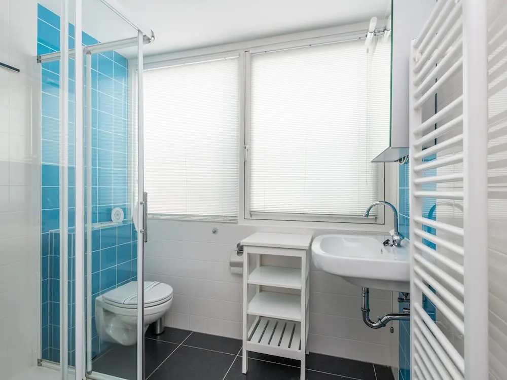 Lovely Holiday Home in Ouddorp Near Lake