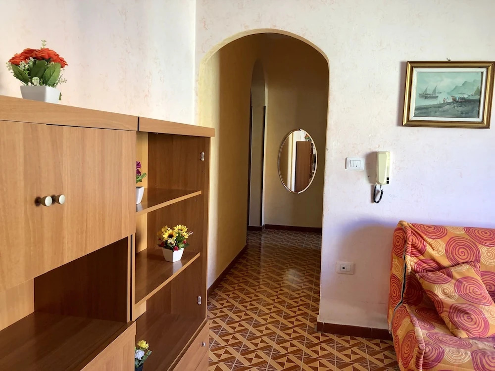 Martina Apartment Mare