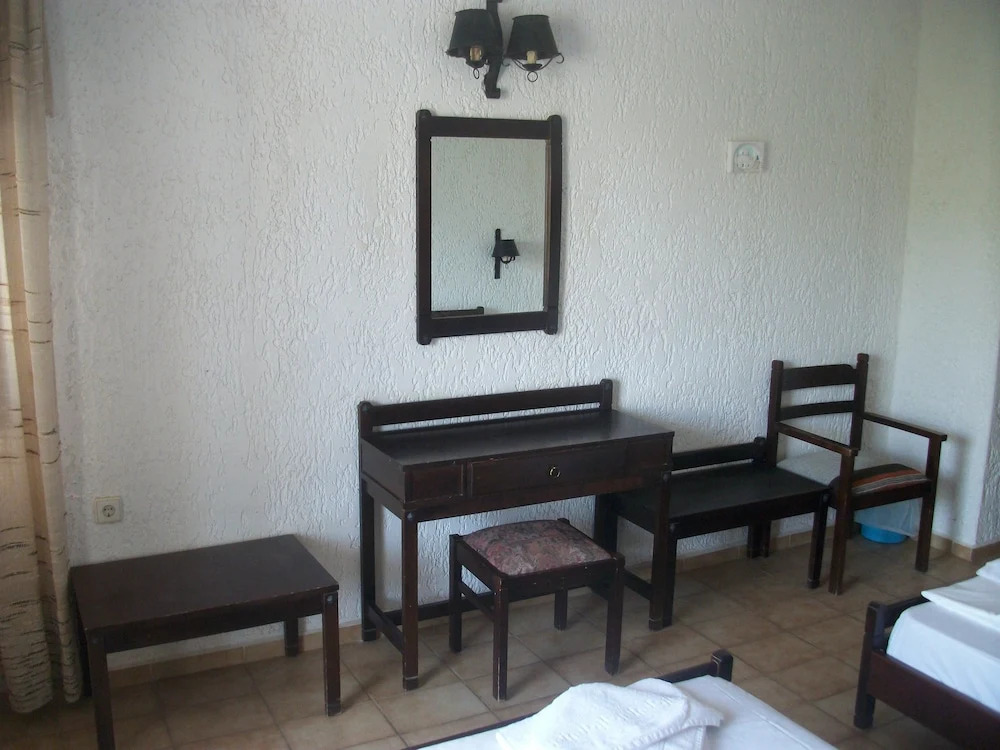 Efi Hotel