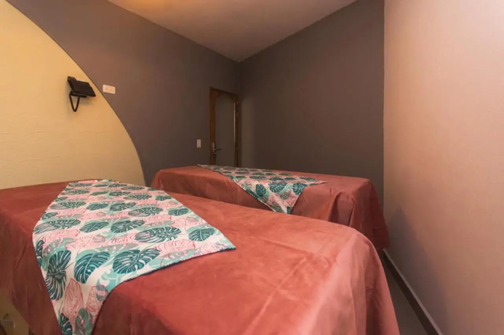 Hotel Chromatic